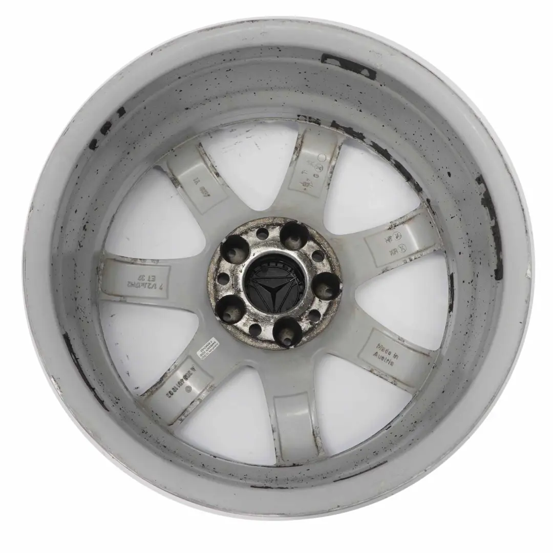 Cerchio in lega argento 7 razze 17" ET:37 7,5J per Mercedes W203 con numero di parte A2034011802 Mercedes W203 Cerchio in lega argento 7 razze 17" ET:37 7,5J - SKU A2034011802-2 - Numero di parte A2034011802