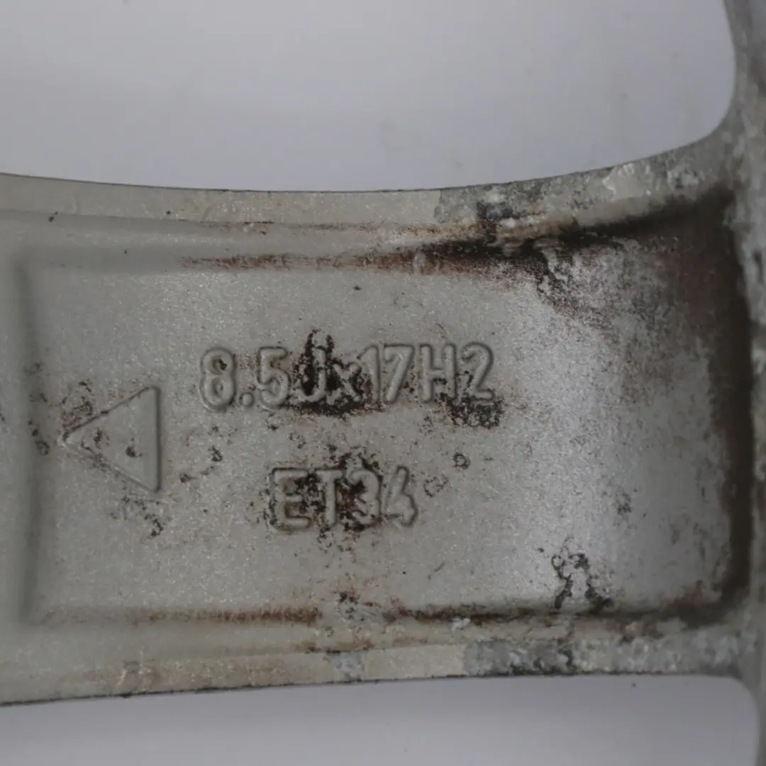 7-Jante à rayons arrière en alliage 17" 8,5J ET:34 pour Mercedes CL203 à propos du numéro de pièce A2034012402 Mercedes CL203 7-Jante à rayons arrière en alliage 17" 8,5J ET:34 - SKU A2034012402-3 - Numéro de pièce A2034012402