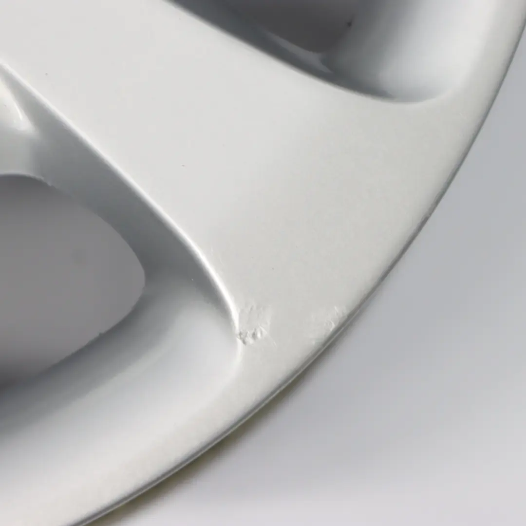 Mercedes-Benz Classe C W203 Jante alliage argentée 16" ET:31 7J pour à propos du numéro de pièce A2034012802 Mercedes-Benz Classe C W203 Jante alliage argentée 16" ET:31 7J - SKU A2034012802-1 - Numéro de pièce A2034012802