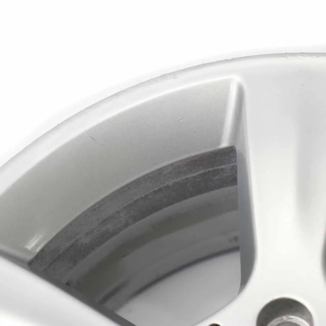 Silberne Leichtmetallfelge 5 Speichen 16" ET:31 7J für Mercedes W203 mit Teilenummer A2034012902 Mercedes W203 Silberne Leichtmetallfelge 5 Speichen 16" ET:31 7J - SKU A2034012902-2 - Teilenummer A2034012902