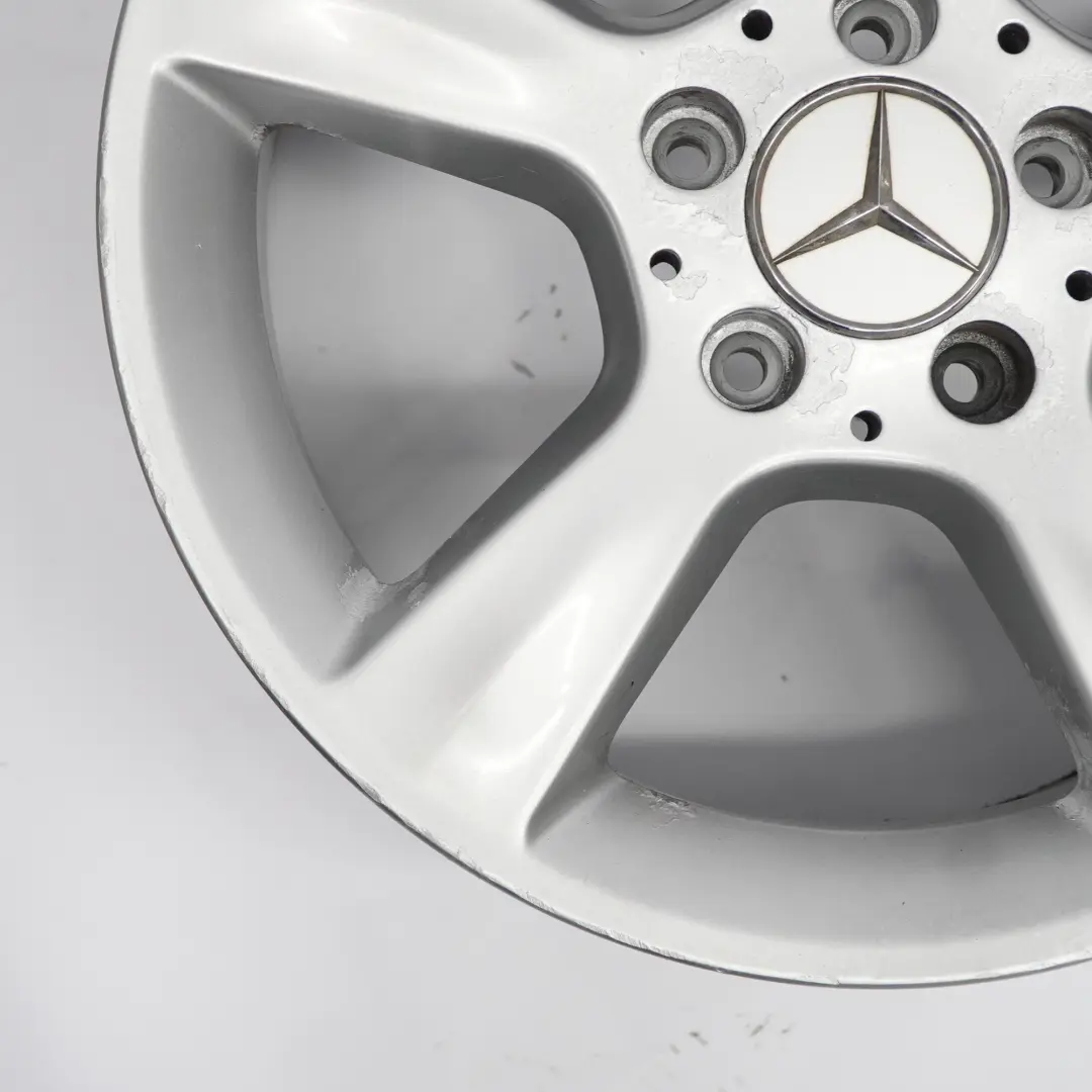 Silberne Leichtmetallfelge 5 Speichen 16" ET:32 8J für Mercedes W203 mit Teilenummer A2034013102 Mercedes W203 Silberne Leichtmetallfelge 5 Speichen 16" ET:32 8J - SKU A2034013102-1 - Teilenummer A2034013102