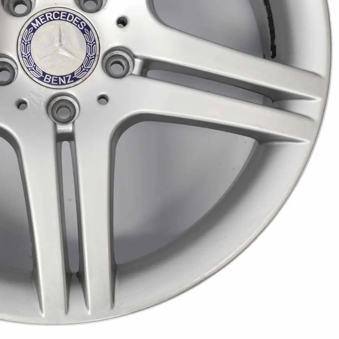 Argent 5-Double Rayons 18" ET:36 7,5J pour Mercedes W203 à propos du numéro de pièce A2034015502 Mercedes W203 Argent 5-Double Rayons 18" ET:36 7,5J - SKU A2034015502-2 - Numéro de pièce A2034015502