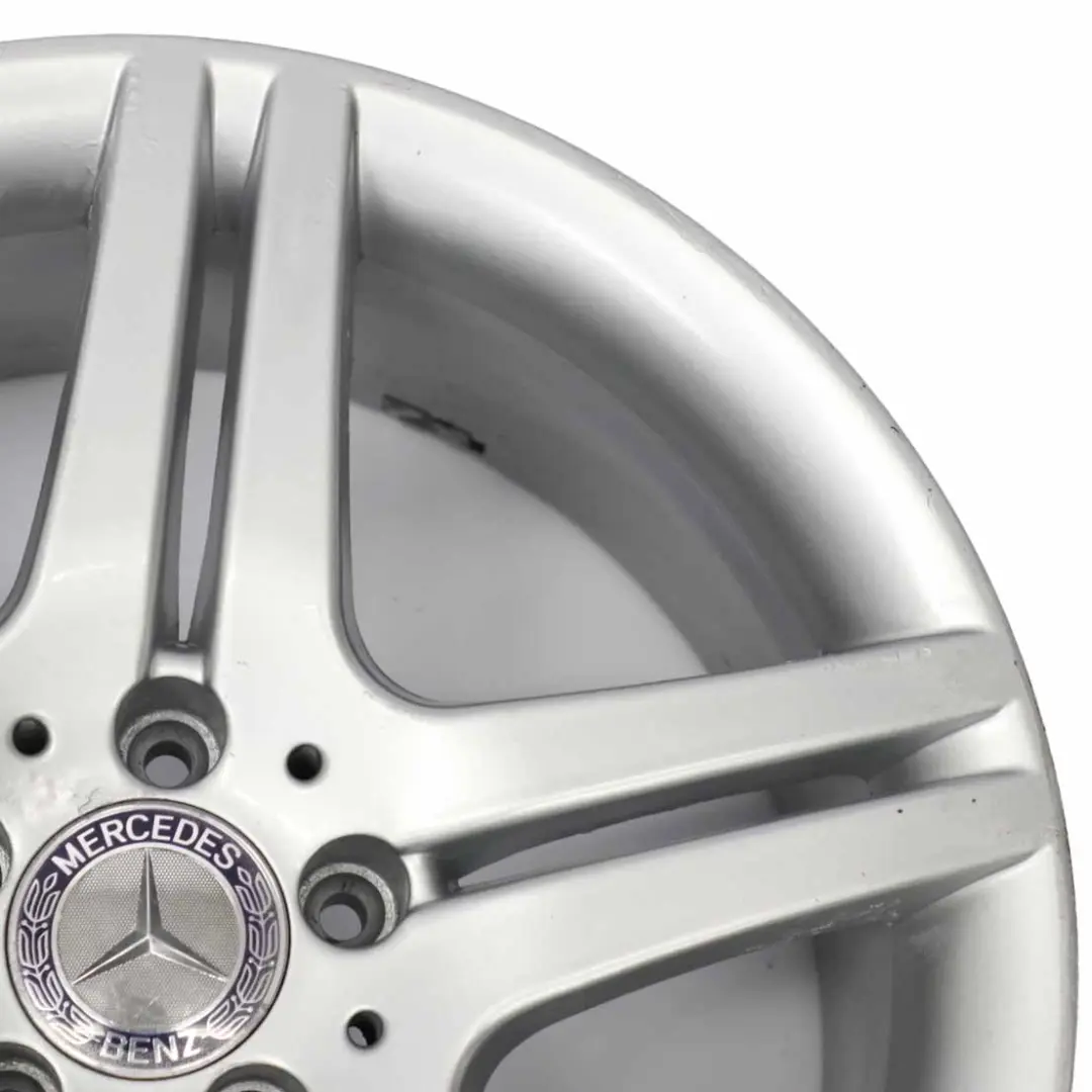 Mercedes W203 Argent 5-Double Rayon 18" ET:30 8,5J - SKU A2034015602-2 - Numéro de pièce A2034015602