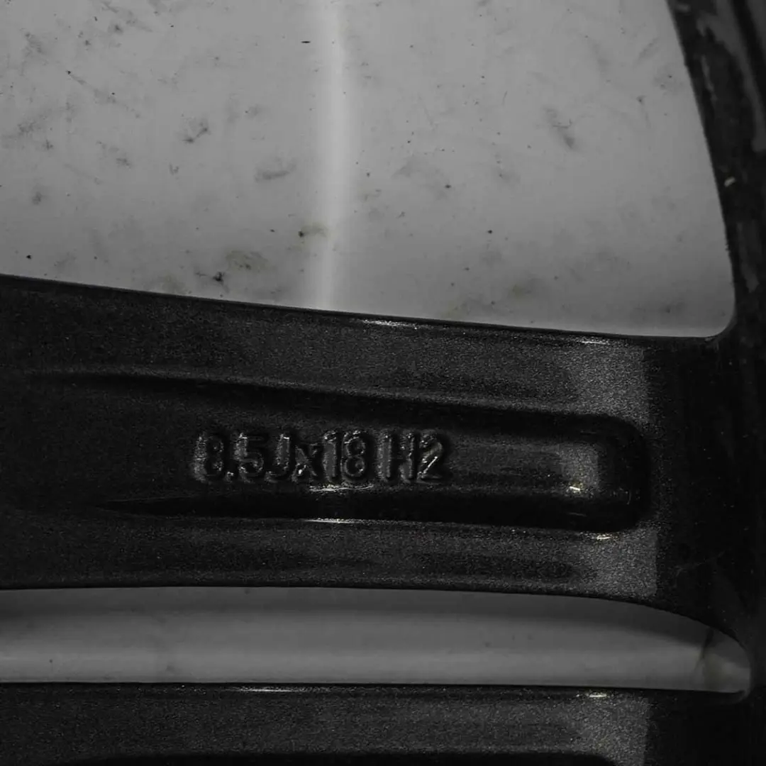 Mercedes W203 Gris Llanta de aleación de 5 radios 18" ET:30 8,5J - SKU A2034015602-4 - Número de pieza A2034015602