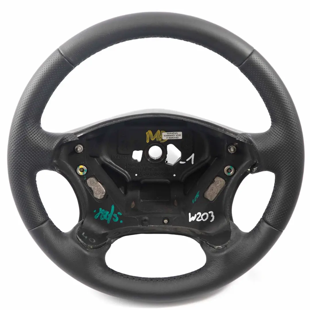 NUOVO Volante in pelle nera con filettature nere per Mercedes W203 S203 con numero di parte A2034600903 Mercedes W203 S203 NUOVO Volante in pelle nera con filettature nere - SKU A2034600903-1 - Numero di parte A2034600903