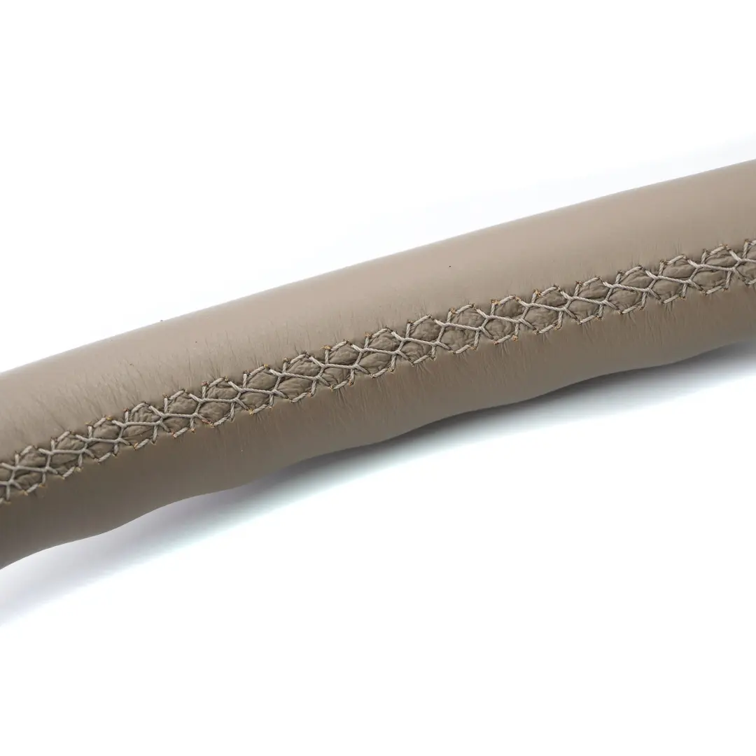 NUOVO Volante in Pelle Beige con Filettature Beige per Mercedes W203 S203 con numero di parte A2034600903 Mercedes W203 S203 NUOVO Volante in Pelle Beige con Filettature Beige - SKU A2034600903-4 - Numero di parte A2034600903