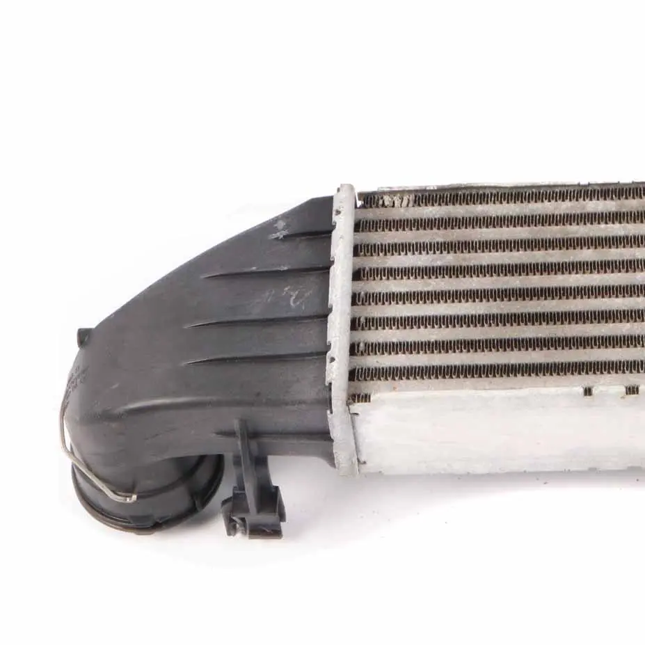 M271 Intercooler Refroidisseur d'air de suralimentation pour Mercedes R171 W203 W209 à propos du numéro de pièce A2035000600 Mercedes R171 W203 W209 M271 Intercooler Refroidisseur d'air de suralimentation - SKU A2035000600 - Numéro de pièce A2035000600