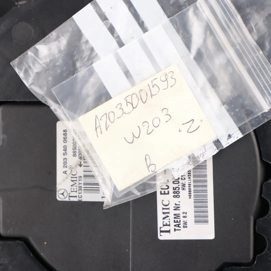 Cooling Radiator Blower Fan 400W A2035001593 to Mercedes W203 Engine with Part number A2035001693 Mercedes W203 Engine Cooling Radiator Blower Fan 400W A2035001593 - SKU A2035001593-2 - Part number A2035001693