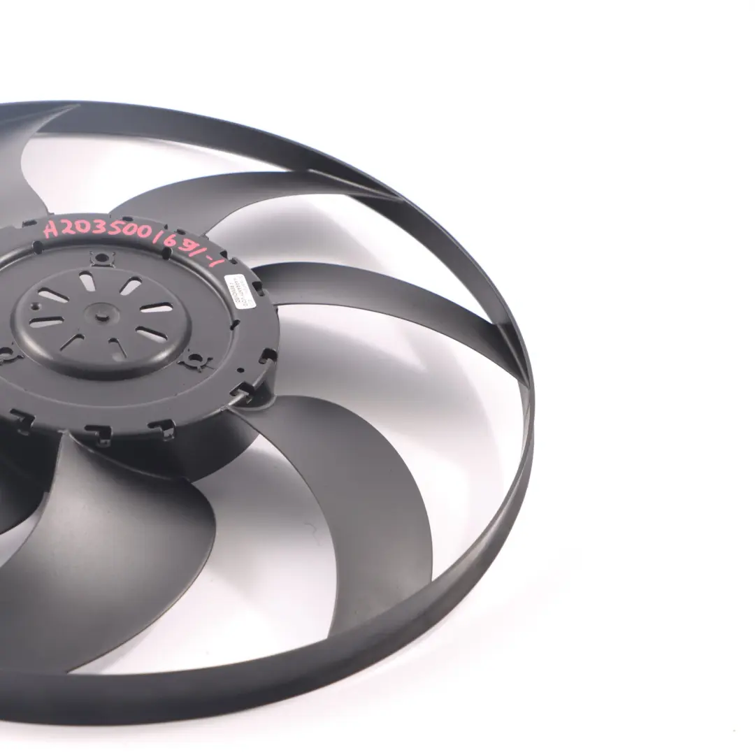 Refrigeración Radiador Ventilador Cubierta 400W para Mercedes W203 Motor con número de pieza A2035001693 Mercedes W203 Motor Refrigeración Radiador Ventilador Cubierta 400W - SKU A2035001693-1 - Número de pieza A2035001693