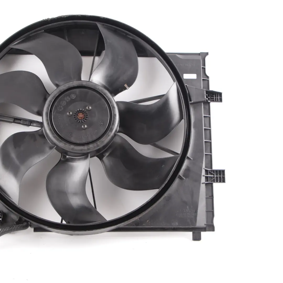 Mercedes C W203 Motor Refrigeración Radiador Ventilador - SKU A2035001793 - Número de pieza A2035001793