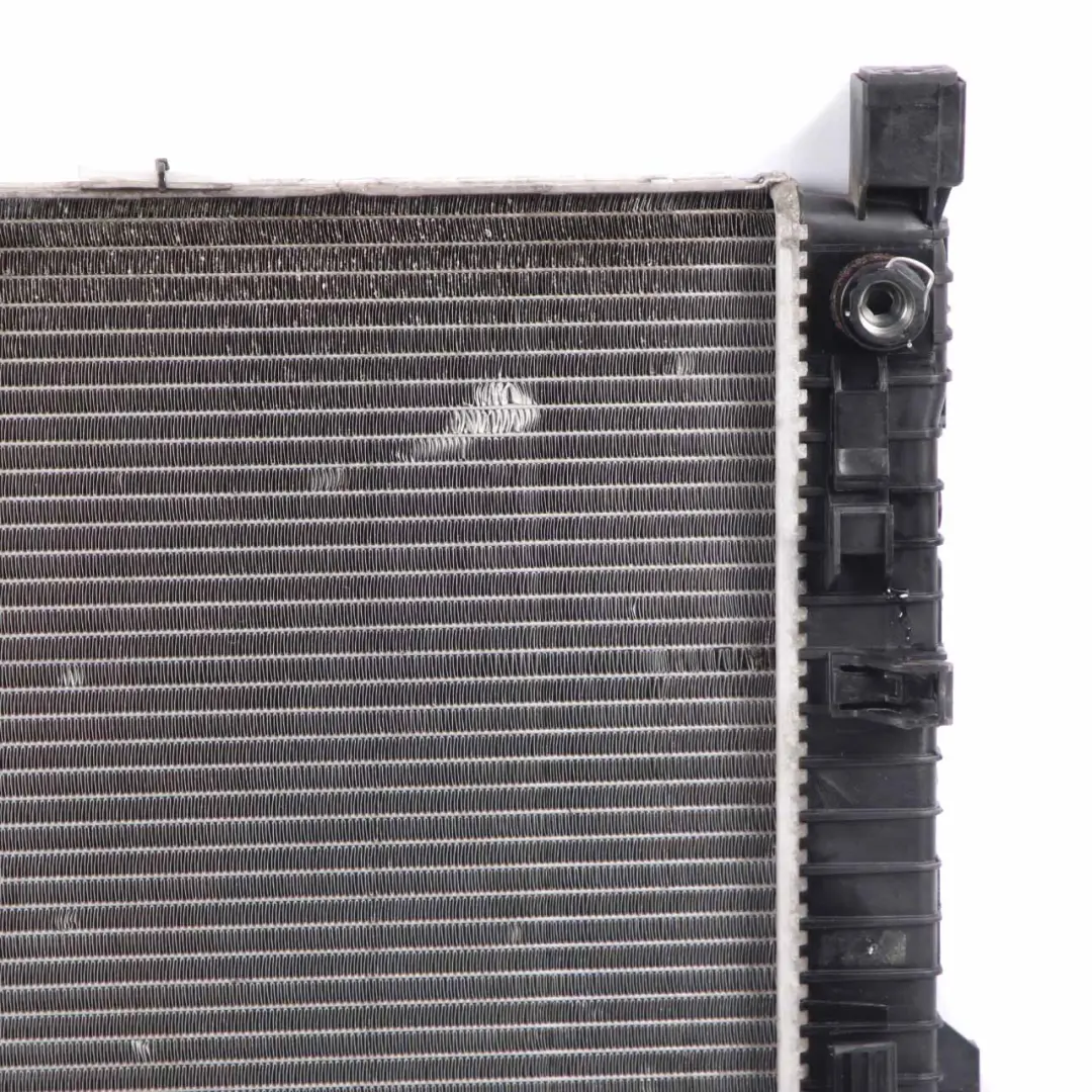 Mercedes W203 W209 Radiateur Eau Refroidissement Moteur M271 - SKU A2035004703 - Numéro de pièce A2035004703