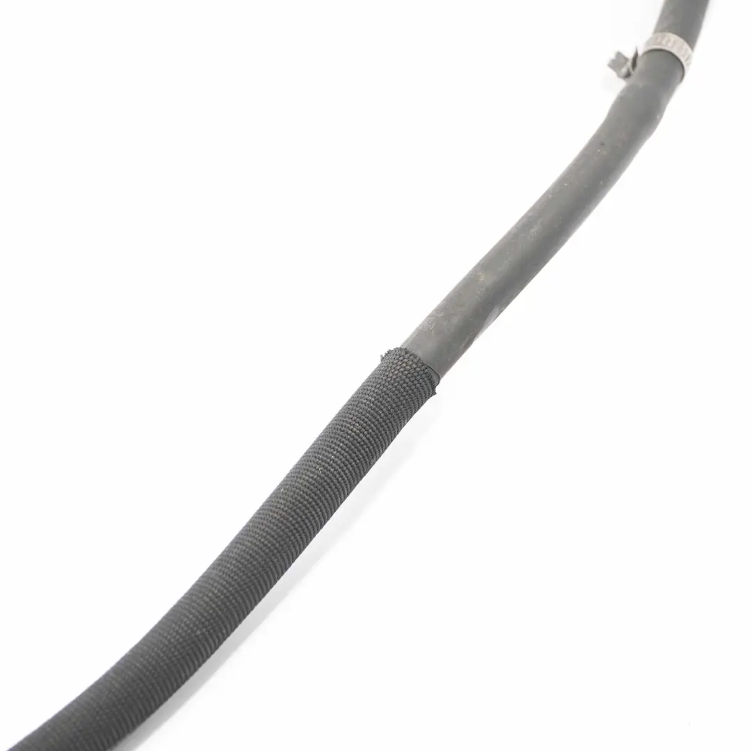 Mercedes W203 M272 Tuyau d'Eau Moteur Refroidissement Radiateur - SKU A2035014582 - Numéro de pièce A2035014582