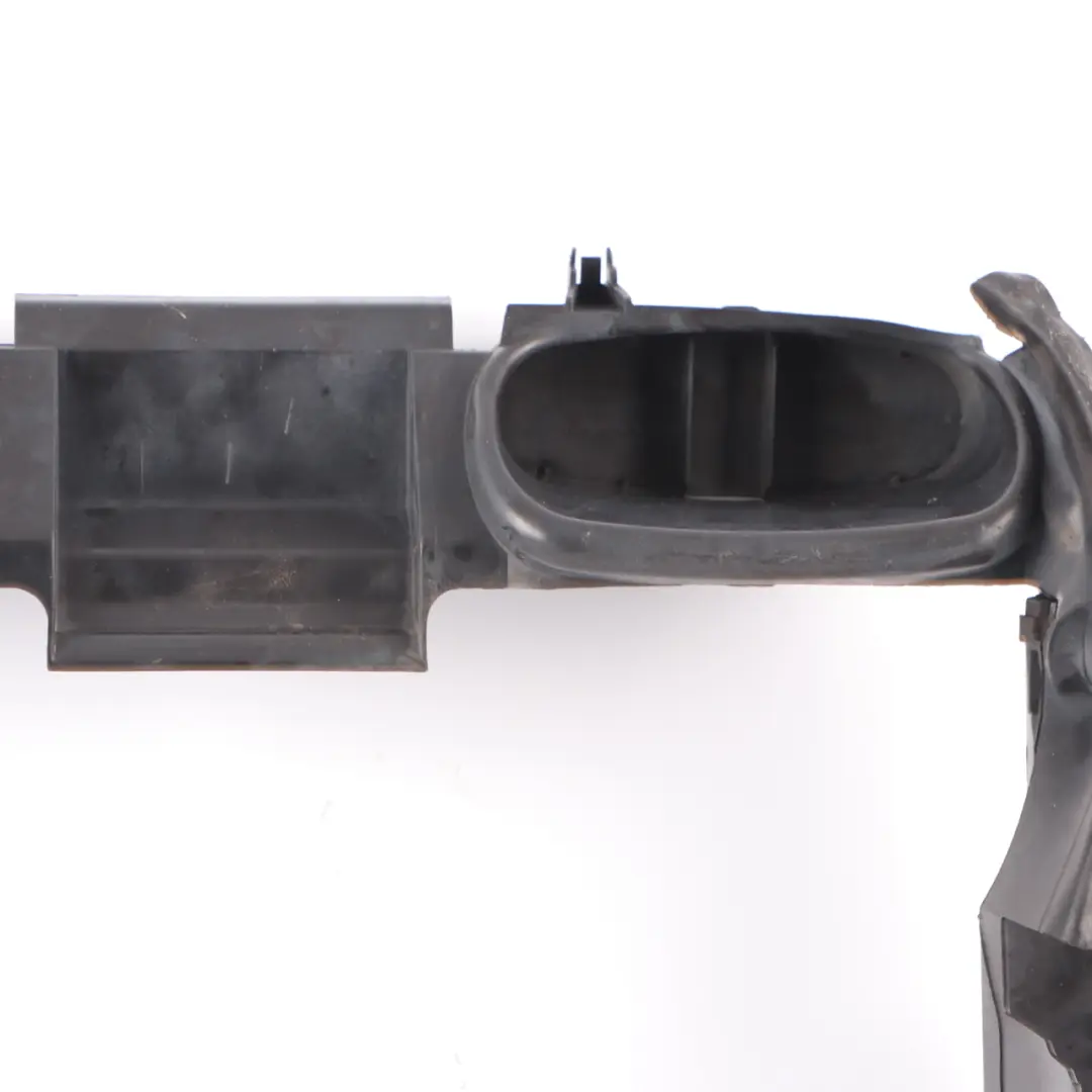 Osłona chłodnicy kanał powietrza do MERCEDES C W203 o numerze A2035053430 MERCEDES C W203 Osłona chłodnicy kanał powietrza - SKU A2035053430 - Numer Części A2035053430