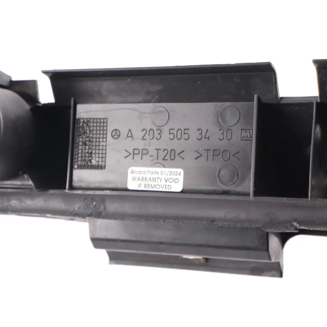 Osłona chłodnicy kanał powietrza do MERCEDES C W203 o numerze A2035053430 MERCEDES C W203 Osłona chłodnicy kanał powietrza - SKU A2035053430 - Numer Części A2035053430