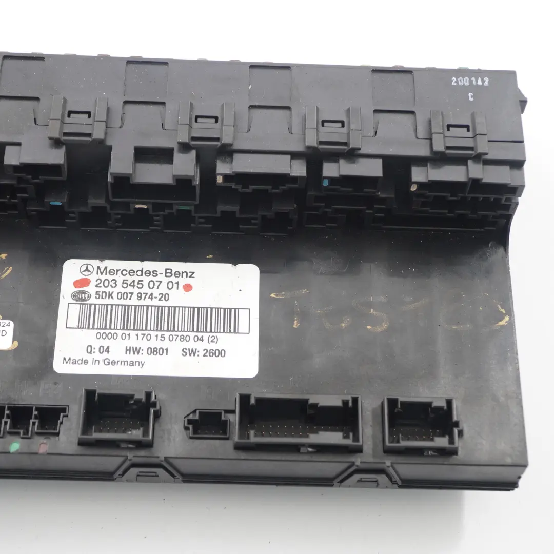 Fuse Box Rear SAM Module Relay Control Unit to Mercedes W203 with Part number A2035450701 Mercedes W203 Fuse Box Rear SAM Module Relay Control Unit - SKU A2035450701 - Part number A2035450701