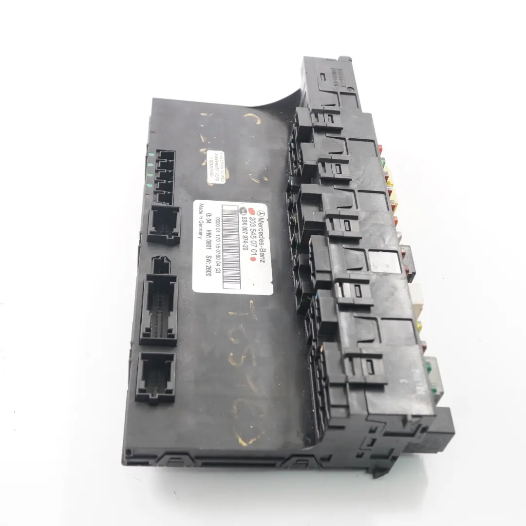 Scatola fusibili Modulo SAM posteriore controllo relè per Mercedes W203 con numero di parte A2035450701 Mercedes W203 Scatola fusibili Modulo SAM posteriore controllo relè - SKU A2035450701 - Numero di parte A2035450701