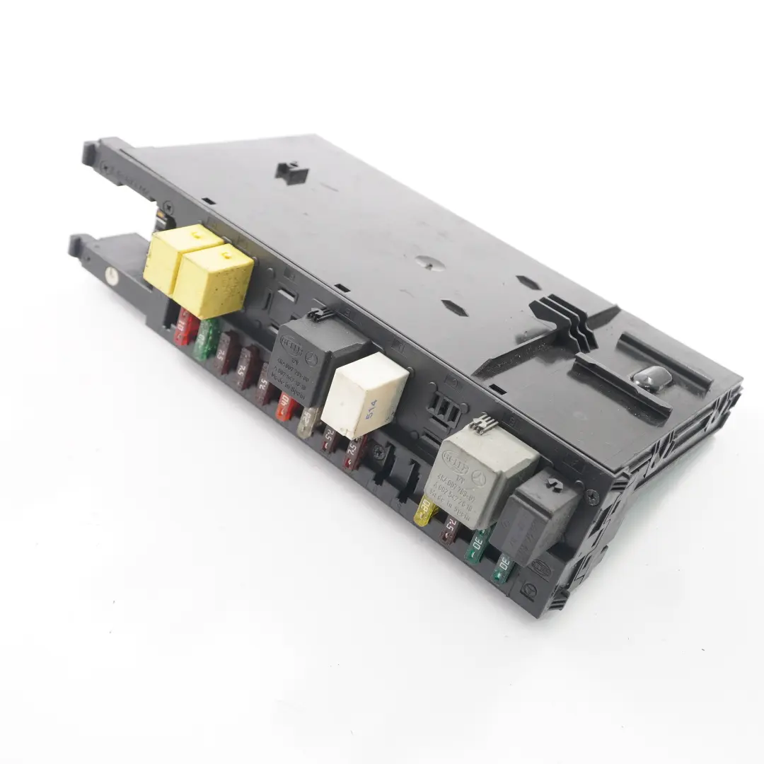 Boîte fusibles arrière Module SAM Relais contrôle pour Mercedes W203 à propos du numéro de pièce A2035450701 Mercedes W203 Boîte fusibles arrière Module SAM Relais contrôle - SKU A2035450701 - Numéro de pièce A2035450701