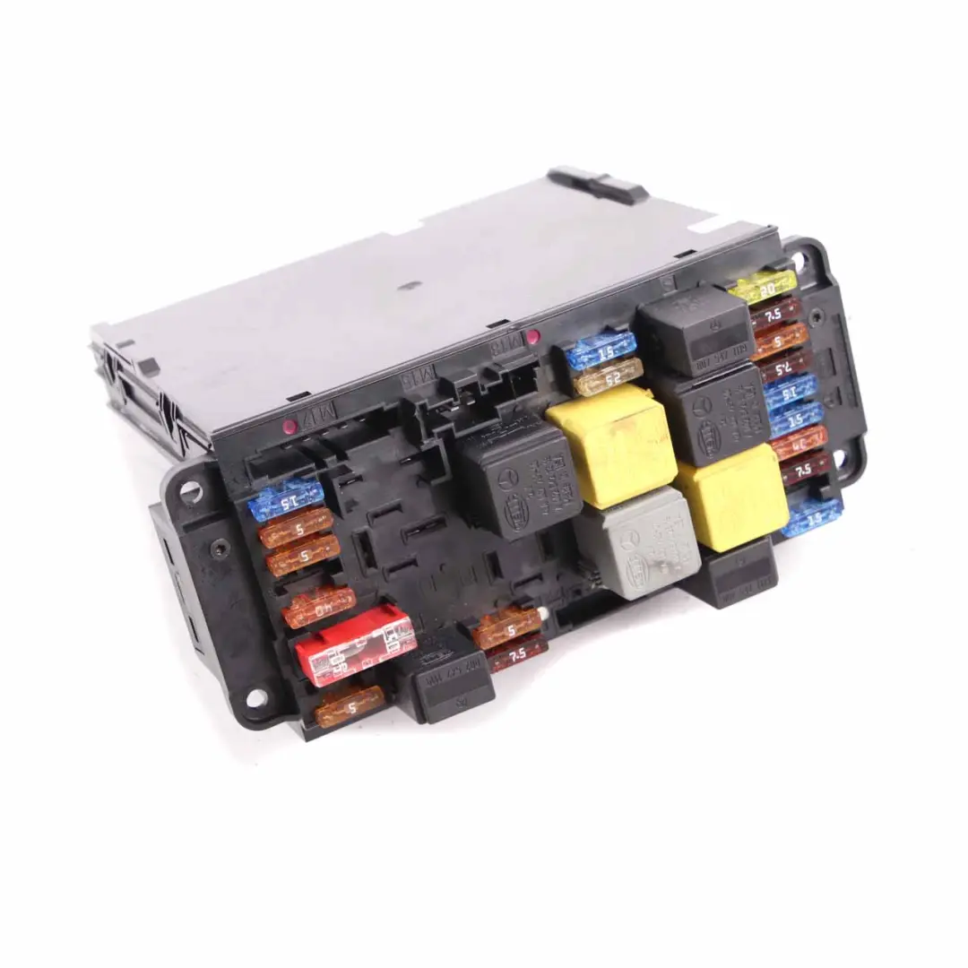 Boîte à fusibles Unité de contrôle SAM Relais module pour Mercedes W203 à propos du numéro de pièce A2035454501 Mercedes W203 Boîte à fusibles Unité de contrôle SAM Relais module - SKU A2035454501 - Numéro de pièce A2035454501