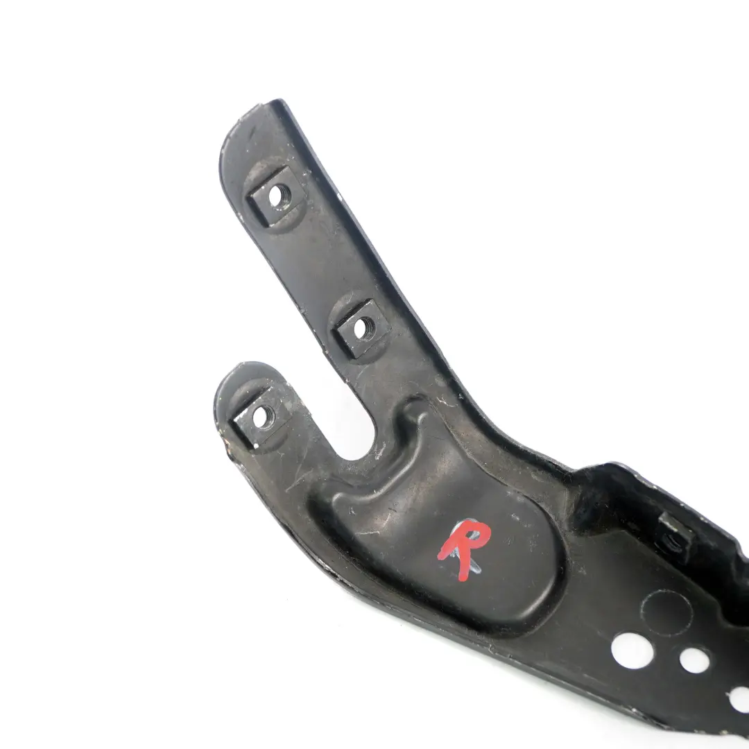 Mercedes W203 Parachoques delantero derecho Placa de soporte - SKU A2036202034 - Número de pieza A2036202034