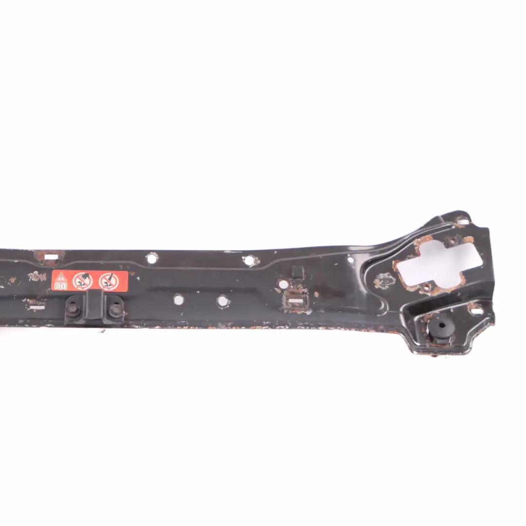 Mercedes W203 Montage du capot de radiateur à l'avant du panneau - SKU A2036209534 - Numéro de pièce A2036209534