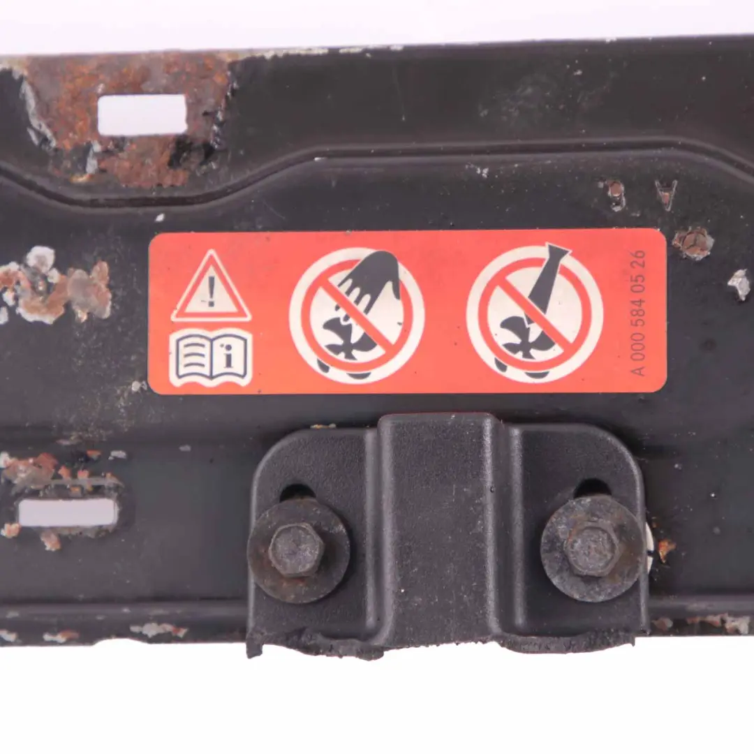 Mercedes W203Panel Vorderseite Befestigung der Kühlerverkleidung - SKU A2036209534 - Teilenummer A2036209534