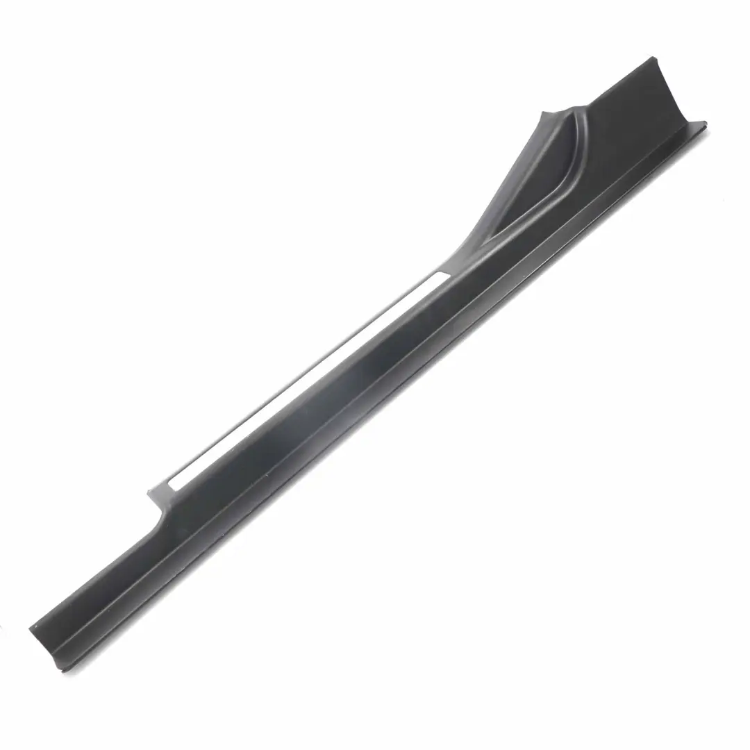 Mercedes W203 Plaque de seuil avant gauche - SKU A2036800735-1 - Numéro de pièce A2036800735