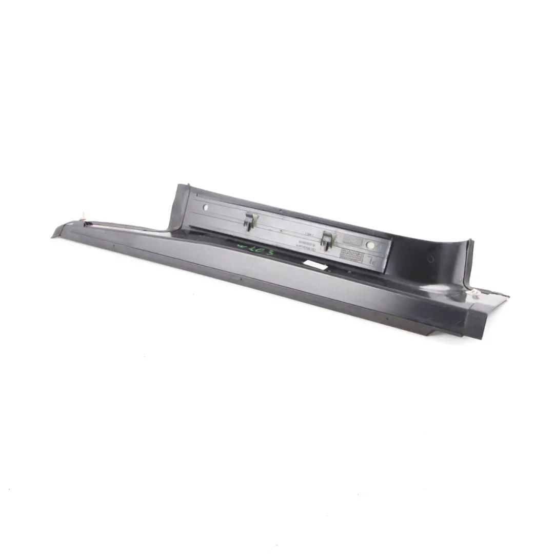 Mercedes Classe C W203 Plaque de seuil arrière droite Cache entrée Garniture - SKU A2036800935 - Numéro de pièce A2036800935