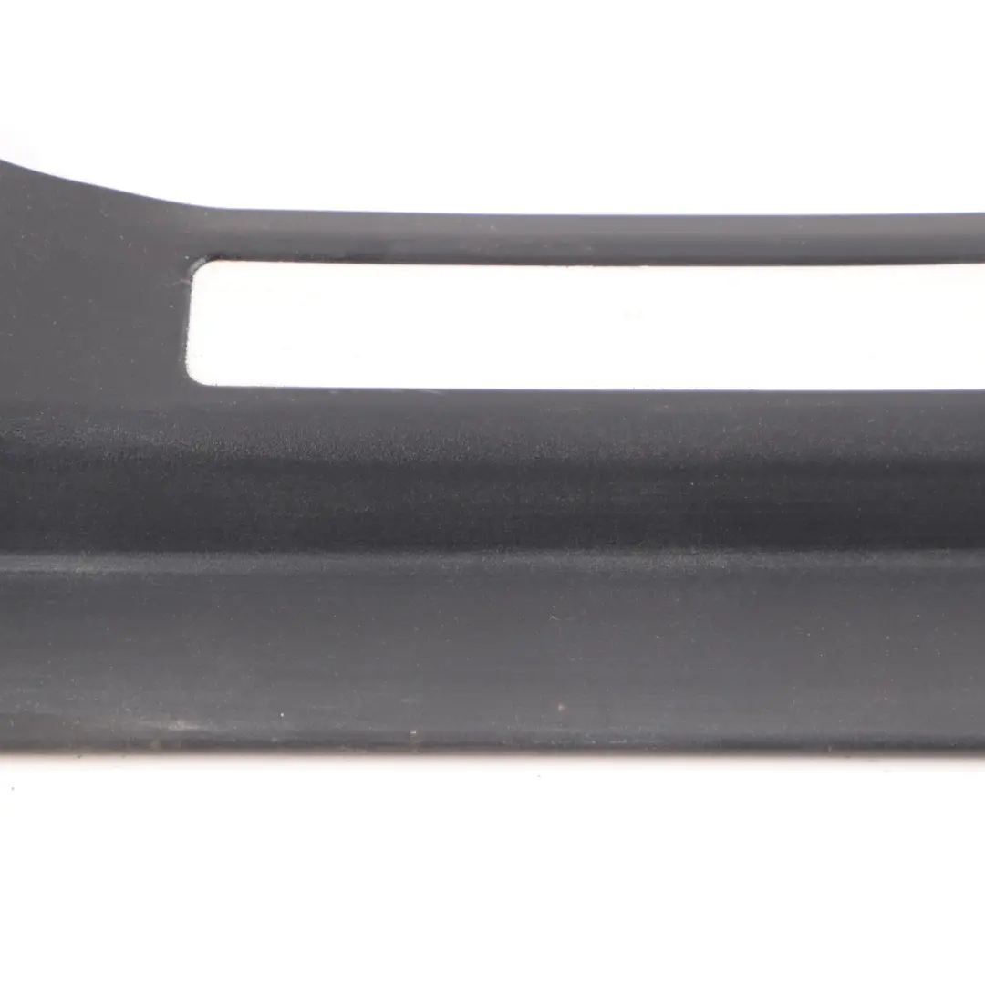 davanzale posteriore destro della porta piatto ingresso copertura per Mercedes W203 con numero di parte A2036800935 Mercedes W203 davanzale posteriore destro della porta piatto ingresso copertura - SKU A2036800935 - Numero di parte A2036800935