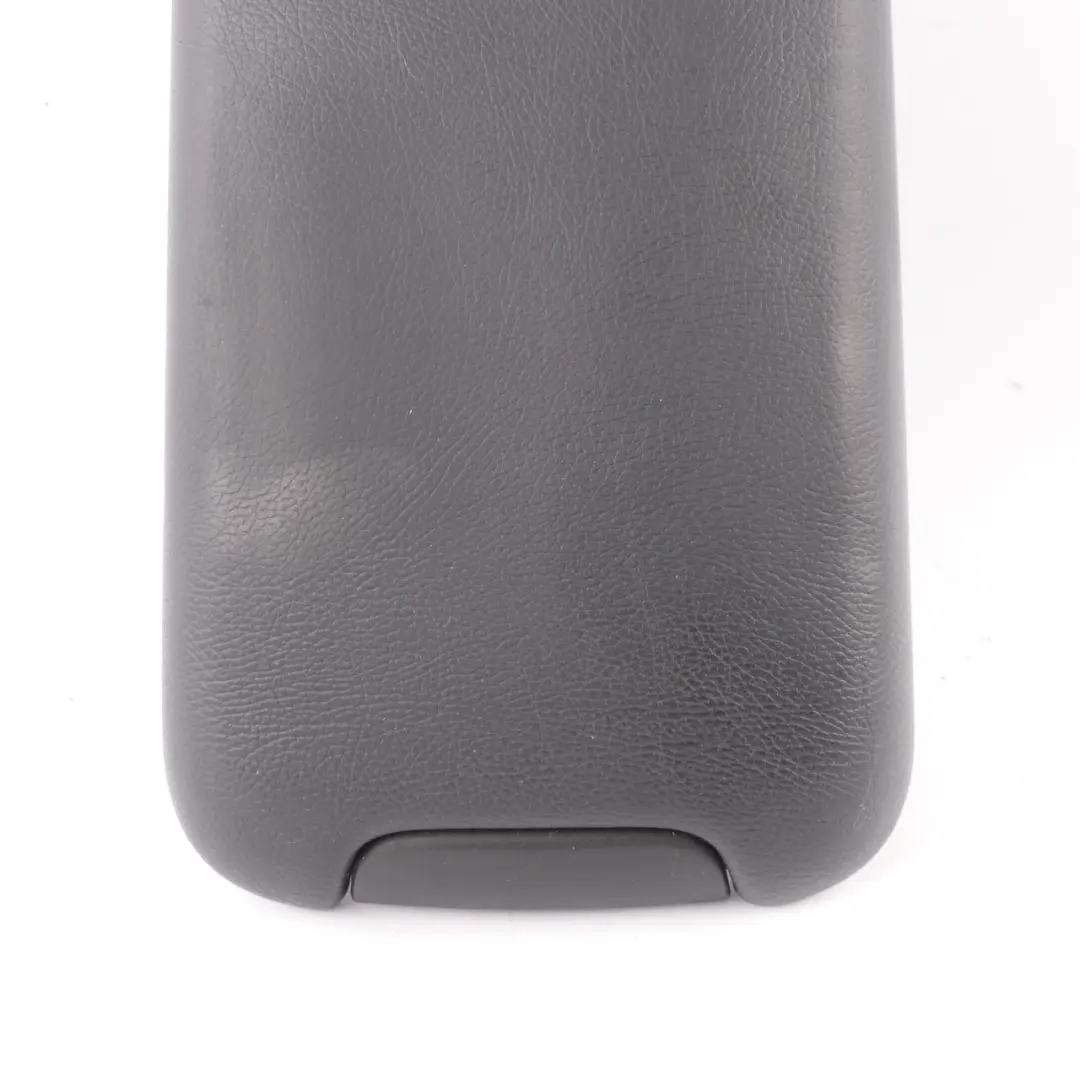  Accoudoir Mercedes W203 Console Central Cache Panneau Accoudoir Noir - SKU A2036802639 - Numéro de pièce A2036802639
