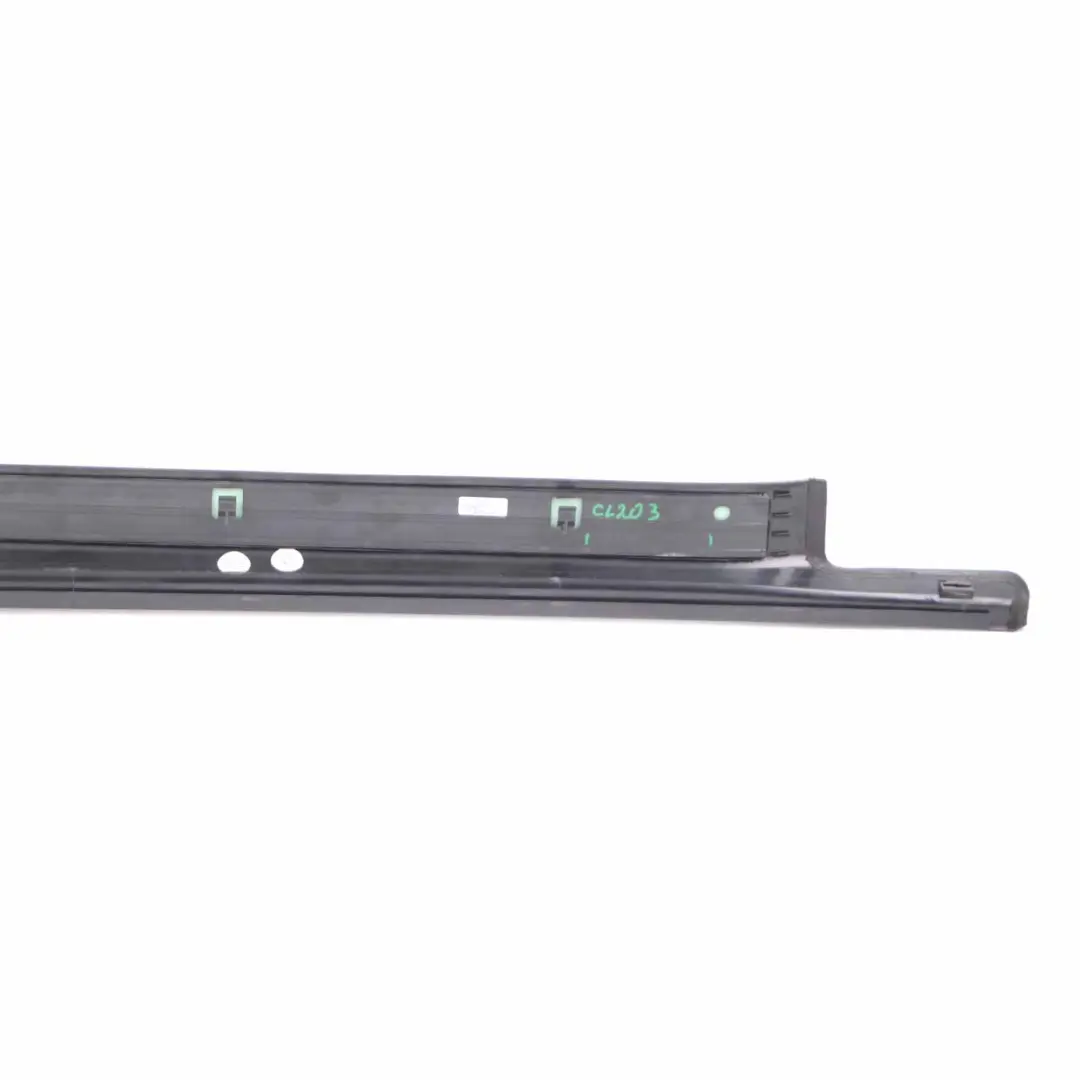 Sill Step Front Right Door Plate Entrance Cover Trim per Mercedes CLC CL203 con numero di parte A2036802835 Mercedes CLC CL203 Sill Step Front Right Door Plate Entrance Cover Trim - SKU A2036802835 - Numero di parte A2036802835