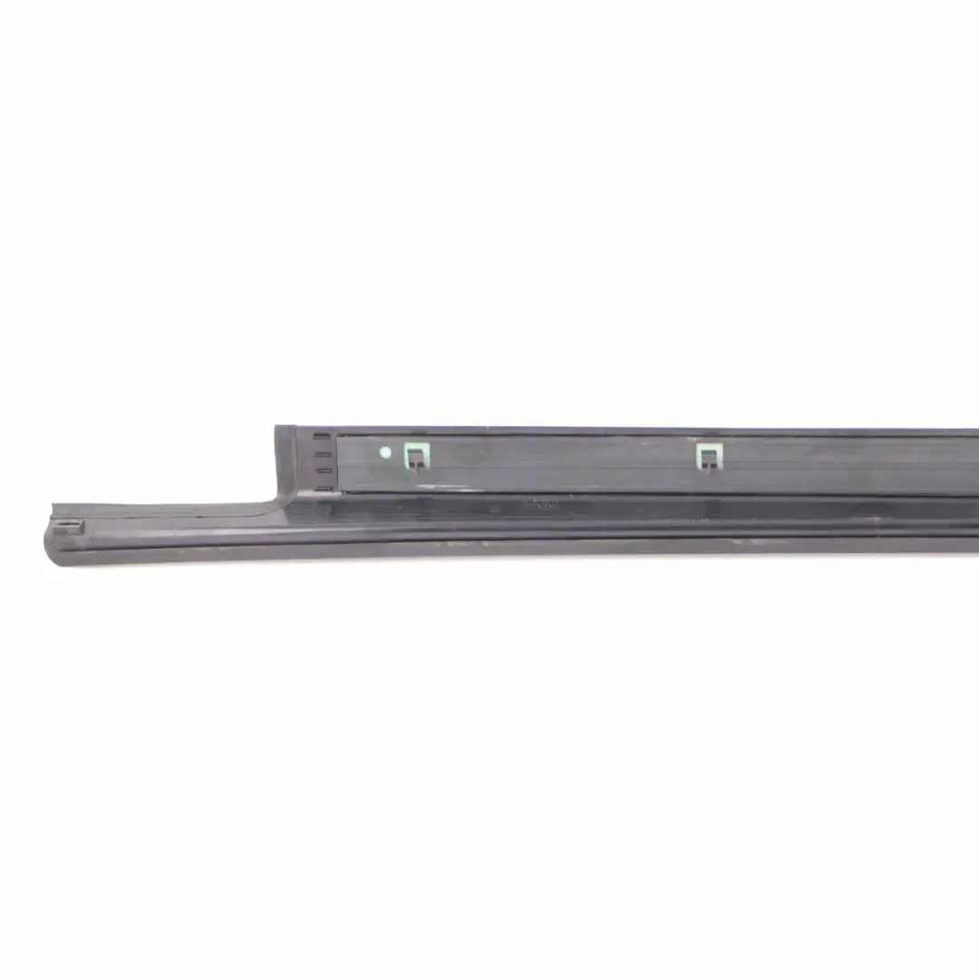 Sill Step Front Right Door Plate Entrance Cover Trim per Mercedes CLC CL203 con numero di parte A2036802835 Mercedes CLC CL203 Sill Step Front Right Door Plate Entrance Cover Trim - SKU A2036802835 - Numero di parte A2036802835