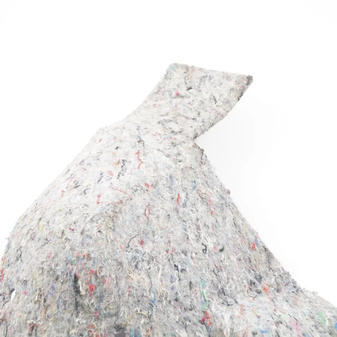 Isolamento posteriore destro passaruota per Mercedes W203 con numero di parte A2036824841 Mercedes W203 Isolamento posteriore destro passaruota - SKU A2036824841 - Numero di parte A2036824841