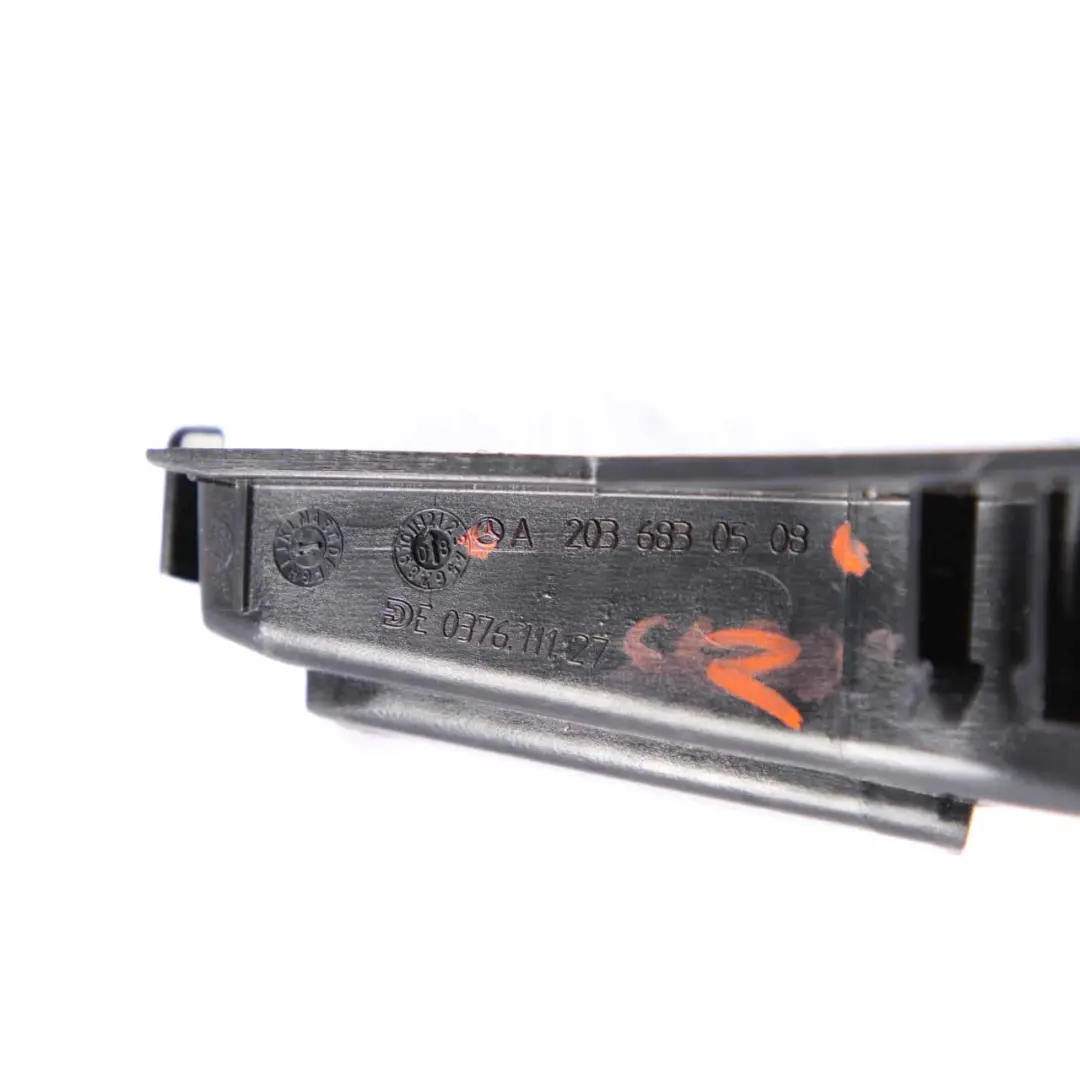 Mercedes W203 Console Centrale Support de Montage Panneau - SKU A2036830508 - Numéro de pièce A2036830508