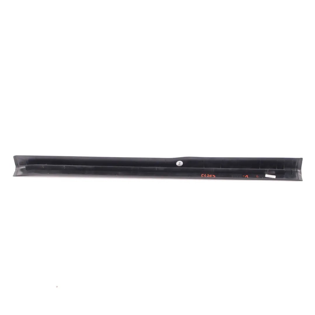Mercedes CL203 Rail seuil de porte gauche Cache intérieur porte Noir - SKU A2036861936-2 - Numéro de pièce A2036861936