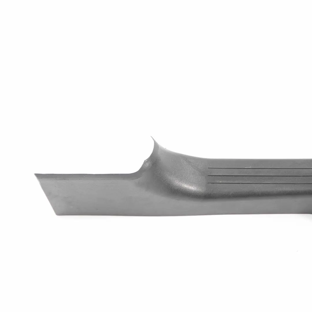 Riel Trasero Derecho Umbral Cubierta Puerta para Mercedes W203 con número de pieza A2036862836 Mercedes W203 Riel Trasero Derecho Umbral Cubierta Puerta - SKU A2036862836 - Número de pieza A2036862836