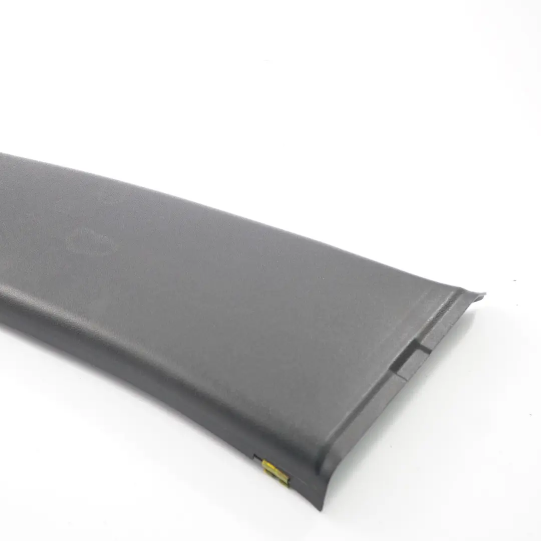 Mercedes W203 Columna B-Pilar Panel inferior izquierdo Black - SKU A2036901153-2 - Número de pieza A2036901153