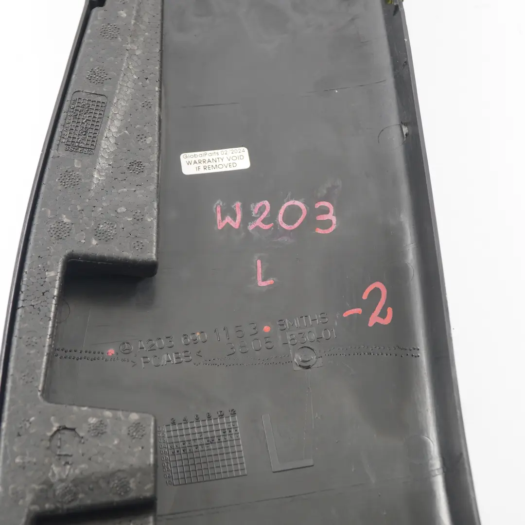 Mercedes W203 Columna B-Pilar Panel inferior izquierdo Black - SKU A2036901153-2 - Número de pieza A2036901153