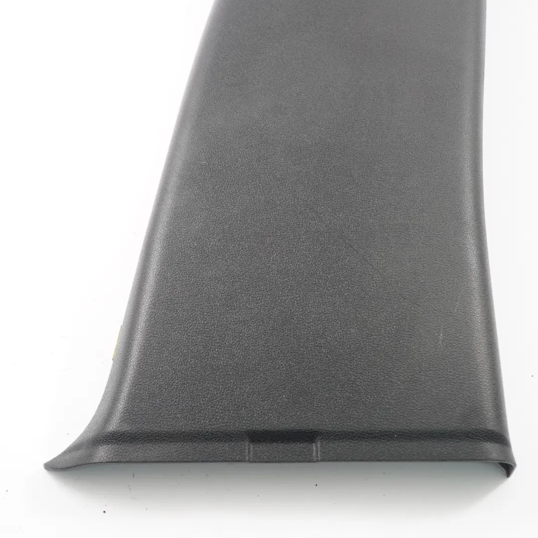 Mercedes W203 Columna Panel embellecedor inferior Derecho Negro - SKU A2036901253-2 - Número de pieza A2036901253