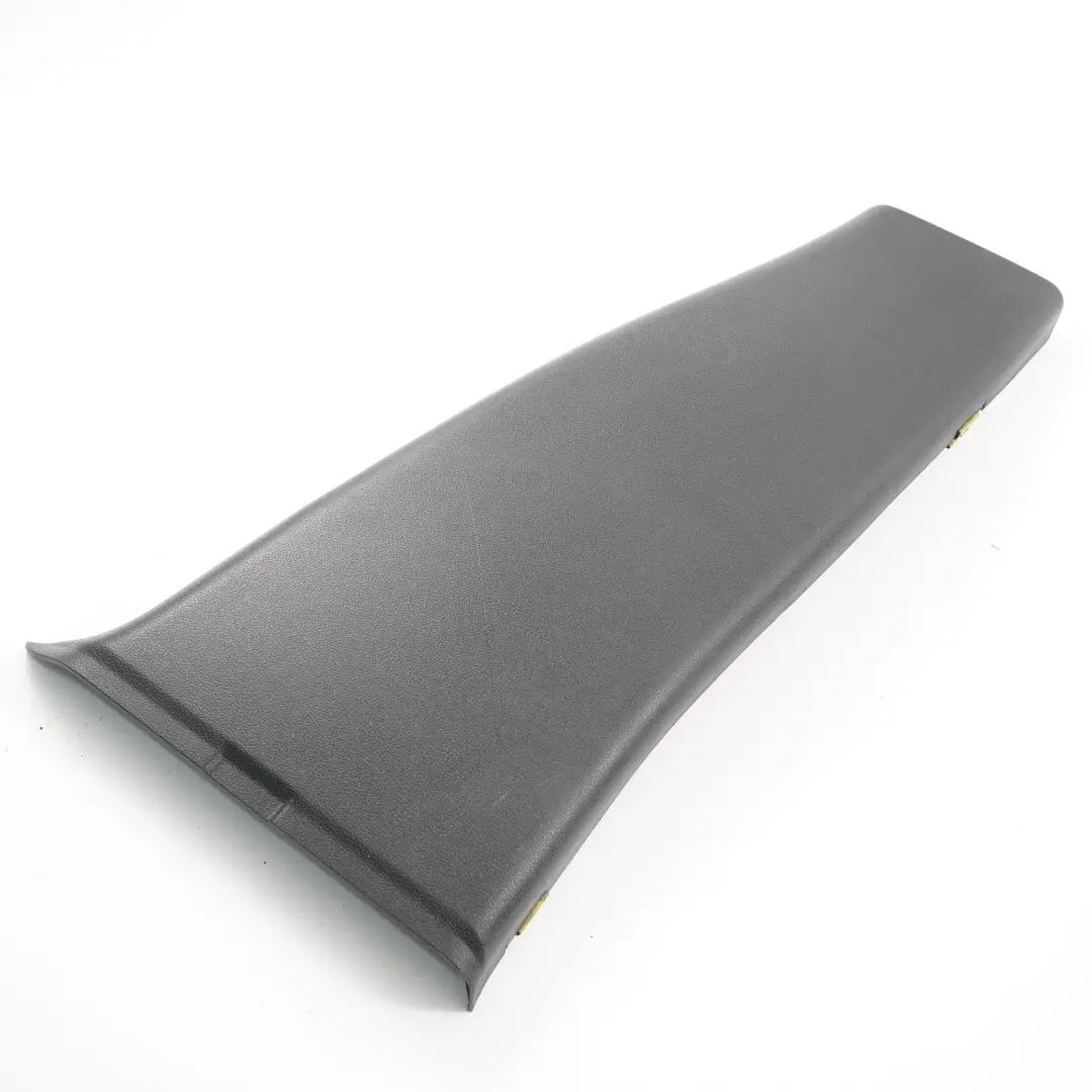 Mercedes W203 Columna Panel embellecedor inferior Derecho Negro - SKU A2036901253-2 - Número de pieza A2036901253