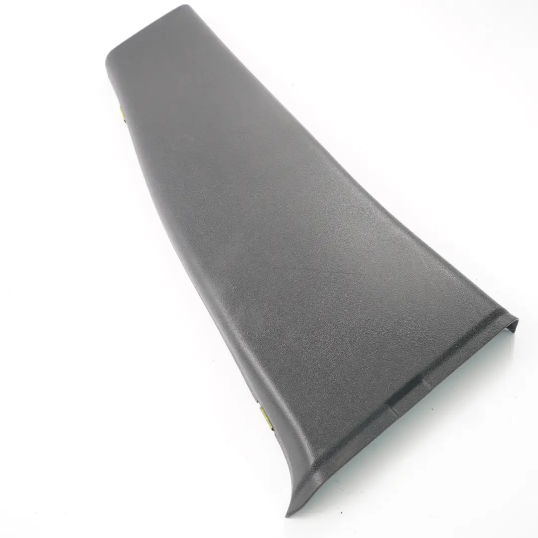 Mercedes W203 Columna Panel embellecedor inferior Derecho Negro - SKU A2036901253-2 - Número de pieza A2036901253