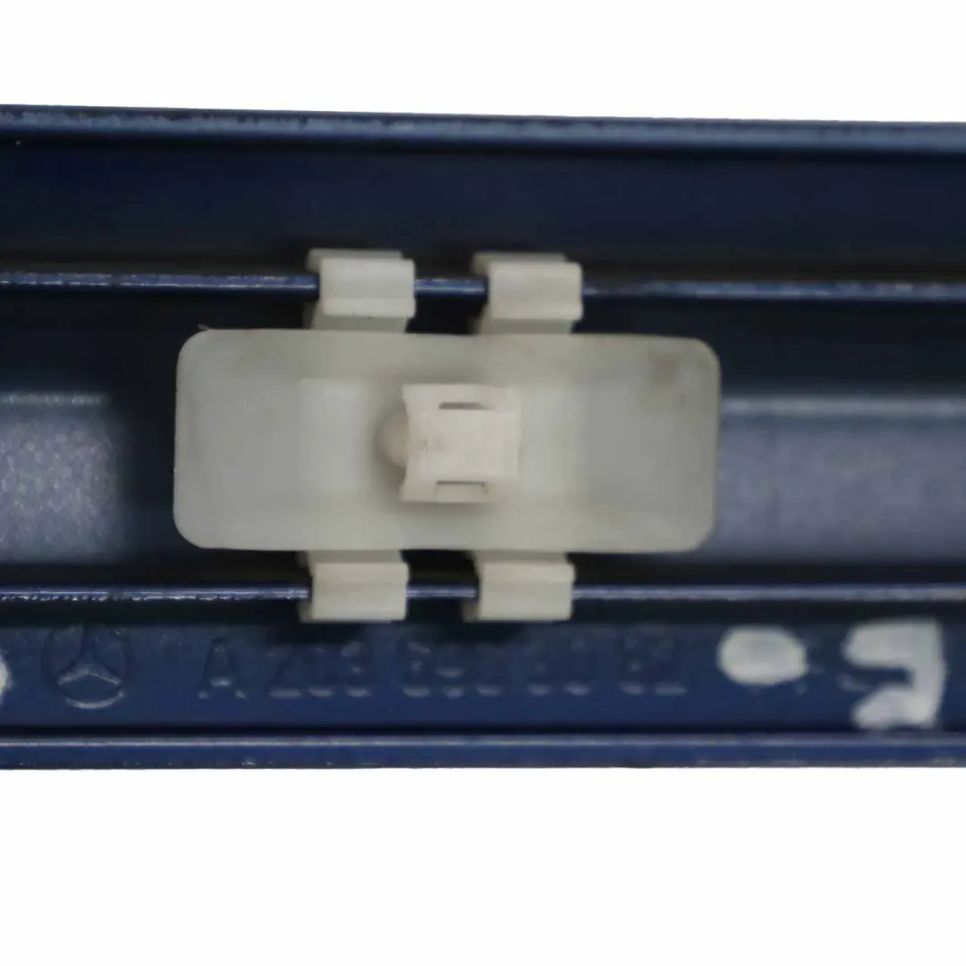 Mercedes CL203 Puerta Delantera Derecha Moldura Franja Jaspisblau - 345 - SKU A2036903082-JAS1 - Número de pieza A2036903082