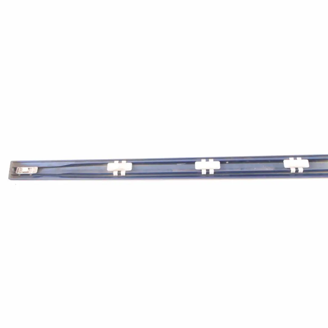 Profilo Portiera Anteriore Destro Blu Jasp 345 per Mercedes CL203 con numero di parte A2036903082 Mercedes CL203 Profilo Portiera Anteriore Destro Blu Jasp 345 - SKU A2036903082-JAS - Numero di parte A2036903082