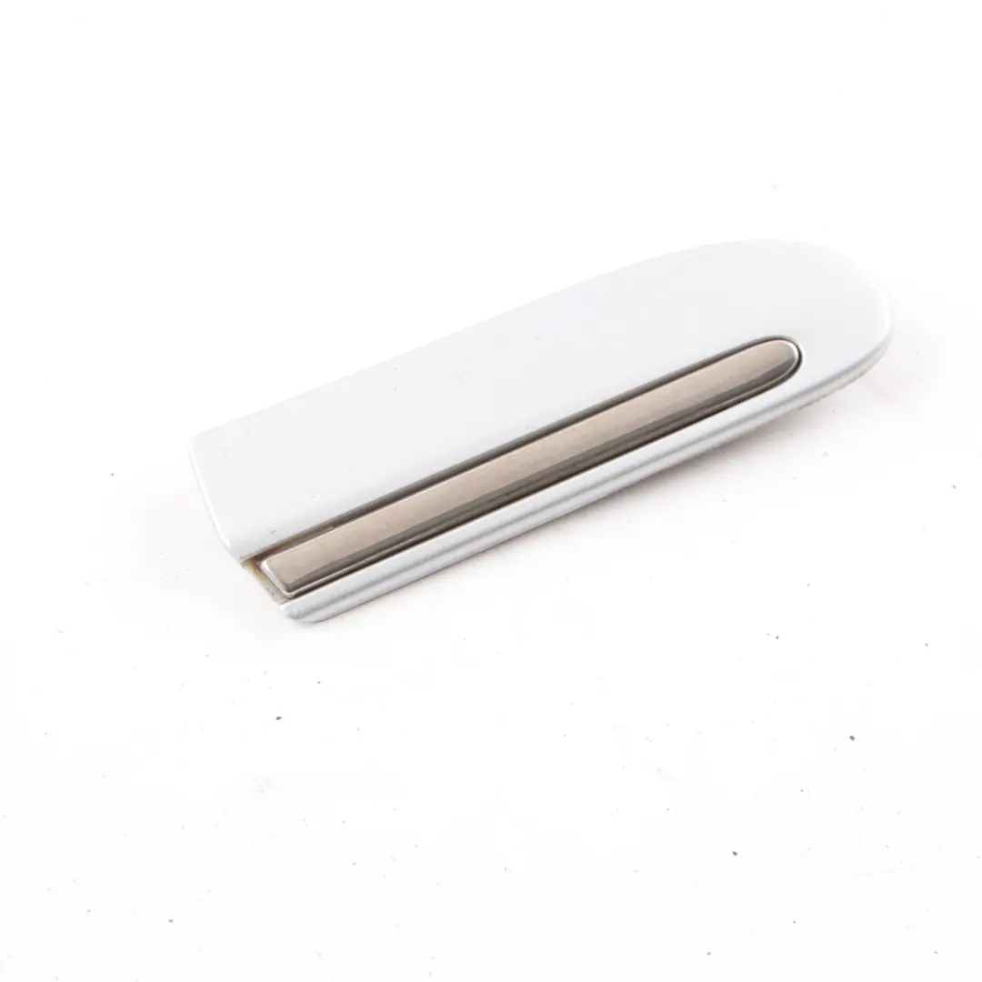 Pannello Laterale Parafango Sinistro Iridium Silver - 775 per Mercedes CL203 con numero di parte A2036903382 Mercedes CL203 Pannello Laterale Parafango Sinistro Iridium Silver - 775 - SKU A2036903382-IRS - Numero di parte A2036903382