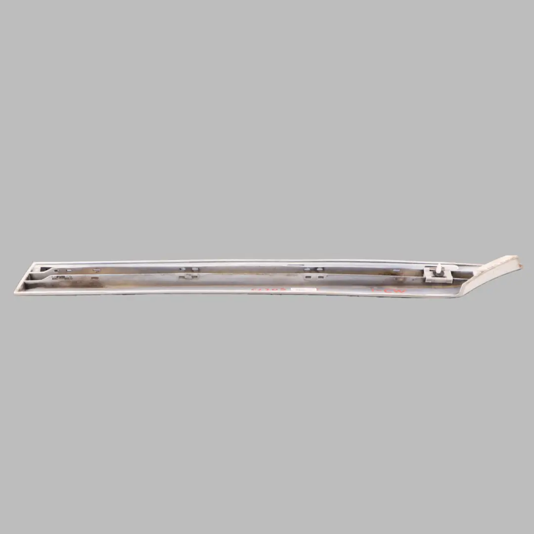 Mercedes CL203 Moulure arrière droite blanc calcite - 650 - SKU A2036903882-CW - Numéro de pièce A2036903882