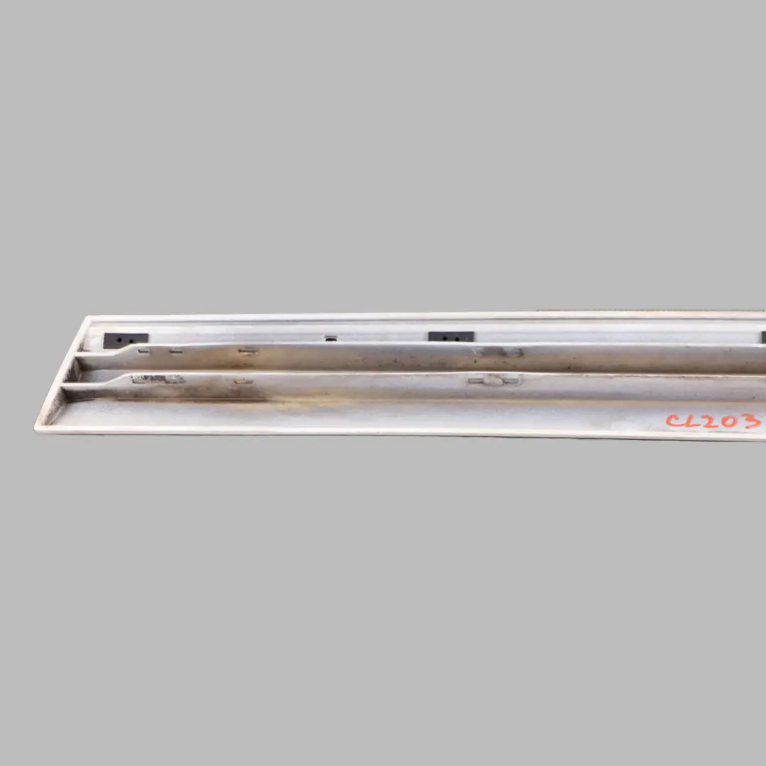 Mercedes CL203 Listwa Błotnika Nakładka Tylna Prawa Calcite White - 650 - SKU A2036903882-CW - Numer Części A2036903882