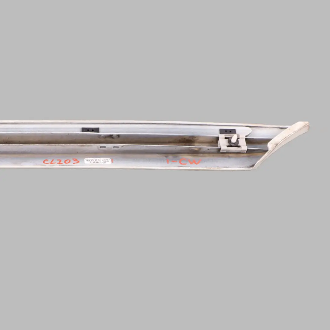 Mercedes CL203 Moldura Trasera Derecha Blanco Calcita - 650 - SKU A2036903882-CW - Número de pieza A2036903882