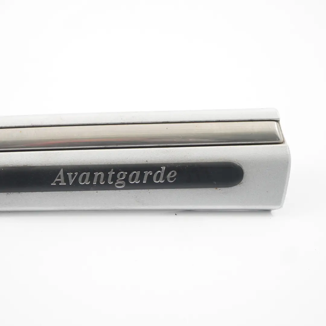 Mercedes W203 Parafango anteriore sinistro Modanatura Iridium Silver - SKU A2036904762-IRS - Numero di parte A2036904762