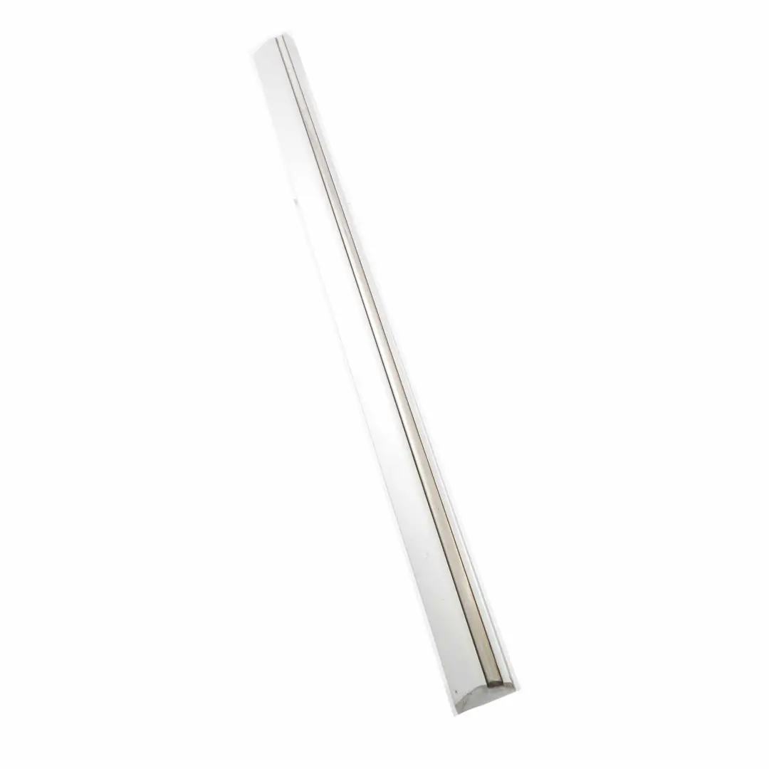 Mercedes W203 Moulure de porte avant droite Iridium Silver Metallic - 775 - SKU A2036905062-IRS - Numéro de pièce A2036905062
