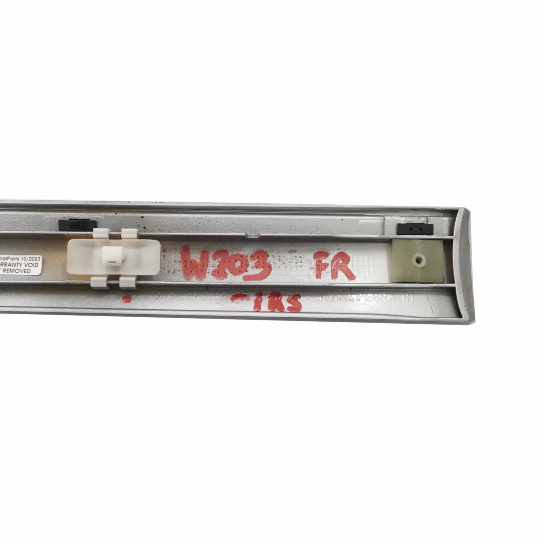 Mercedes W203 Modanatura porta anteriore destra Striscia Iridium Silver - 775 - SKU A2036905062-IRS - Numero di parte A2036905062