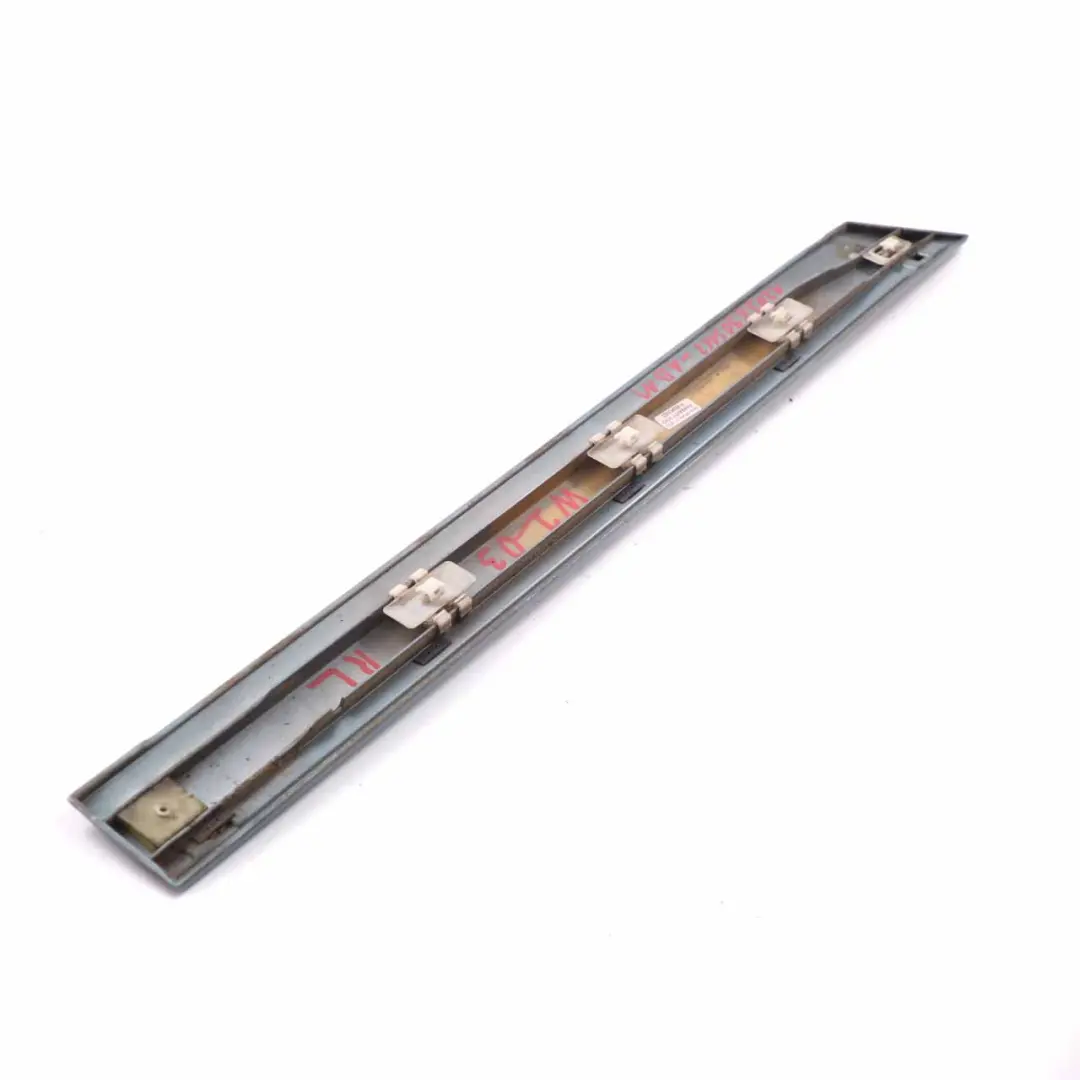 Mercedes W203 Moulure de porte arrière gauche Couverture Bleu Aragonite - 941 - SKU A2036905162-ABM - Numéro de pièce A2036905162